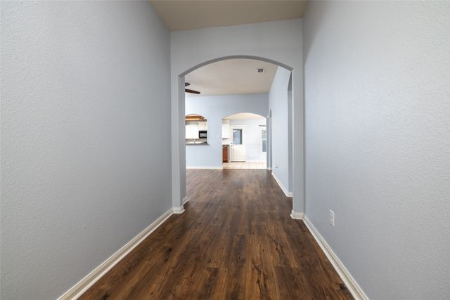 130 Kincaid Drive, Sanger, TX 76266