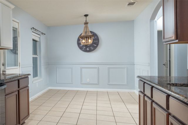 130 Kincaid Drive, Sanger, TX 76266