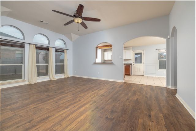 130 Kincaid Drive, Sanger, TX 76266
