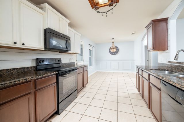 130 Kincaid Drive, Sanger, TX 76266