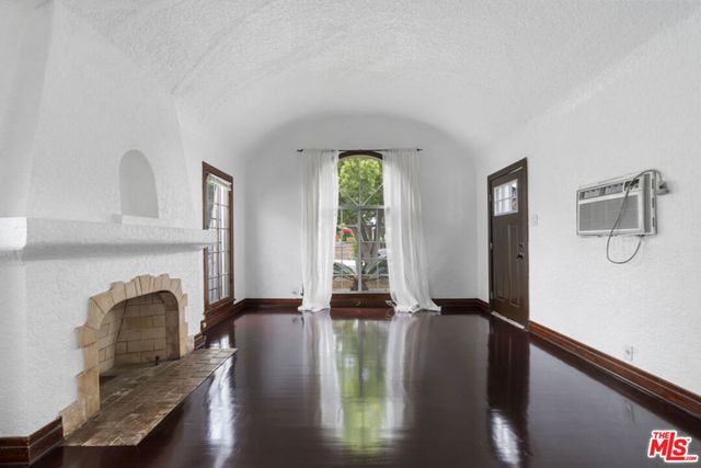 2943 Chesapeake Avenue, Los Angeles, CA 90016