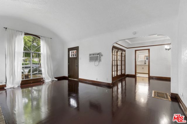 2943 Chesapeake Avenue, Los Angeles, CA 90016