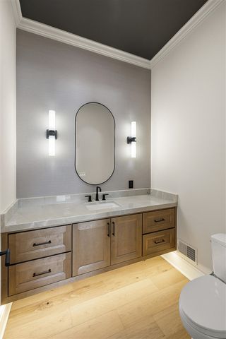 4240 Mandalay Avenue, Royal Oak, MI 48073