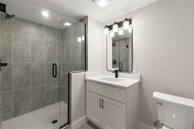 4240 Mandalay Avenue, Royal Oak, MI 48073