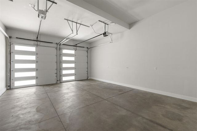 4240 Mandalay Avenue, Royal Oak, MI 48073
