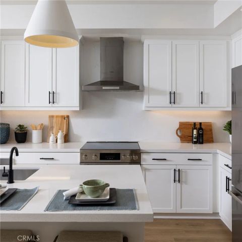 318 E William Way, La Habra, CA 90631