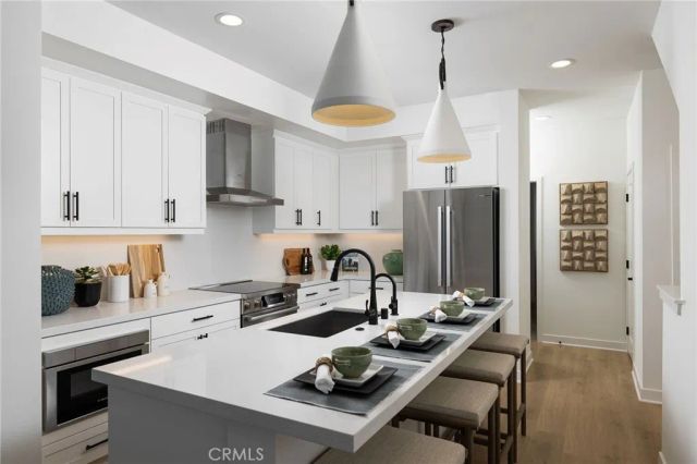 318 E William Way, La Habra, CA 90631