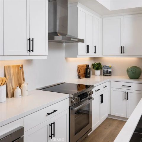 318 E William Way, La Habra, CA 90631