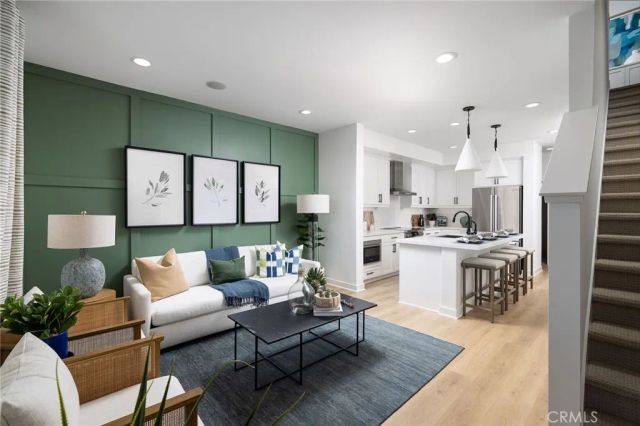 318 E William Way, La Habra, CA 90631