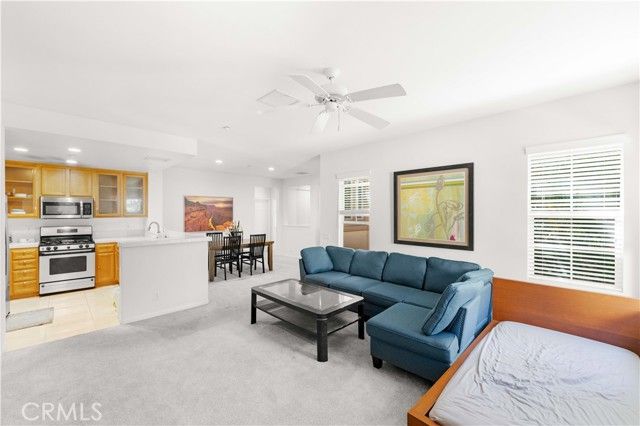 32 Perennial, Irvine, CA 92603