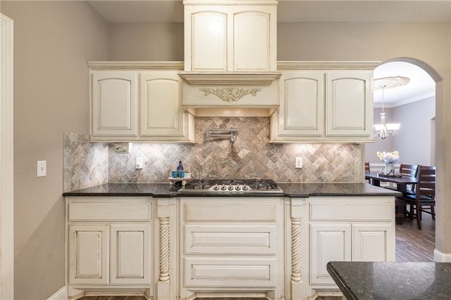 1166 Trail Bluff Drive, Fayetteville, AR 72703