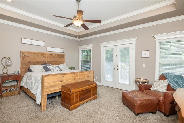 1166 Trail Bluff Drive, Fayetteville, AR 72703