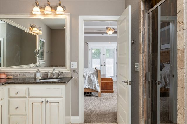 1166 Trail Bluff Drive, Fayetteville, AR 72703