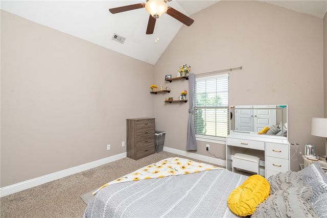 1166 Trail Bluff Drive, Fayetteville, AR 72703