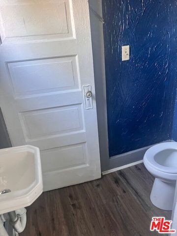 4450 Towne Avenue, Los Angeles, CA 90011