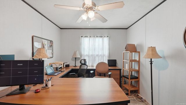 2141 County Road 132, Floresville, TX 78114