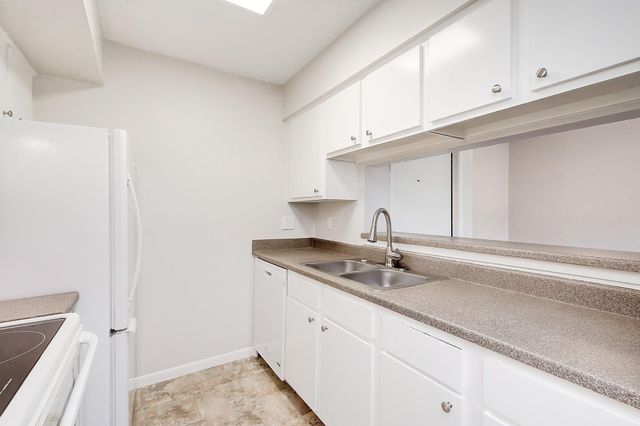 10110 Forum West Drive 128, Houston, TX 77036