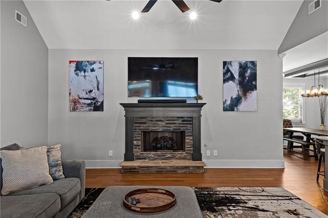 27 Dorian Court, Newnan, GA 30265
