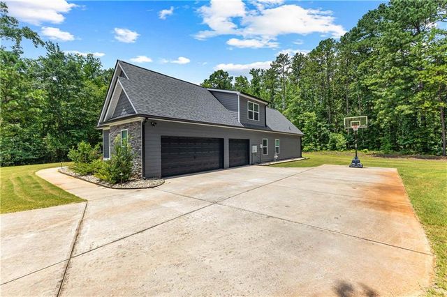 27 Dorian Court, Newnan, GA 30265