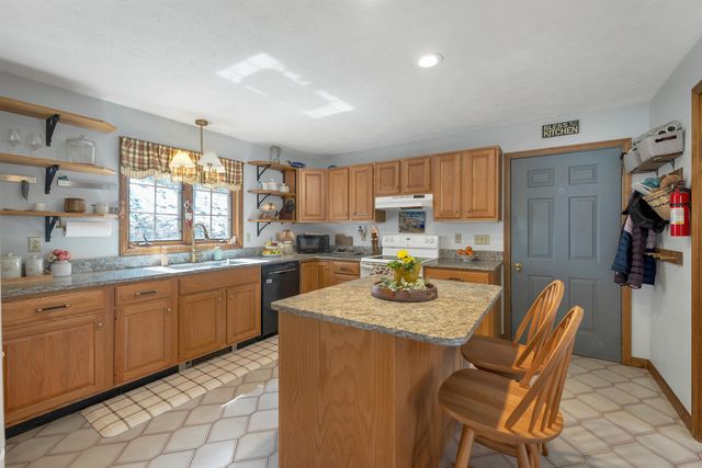 204 Cherry Valley Road, Alton, NH 03810