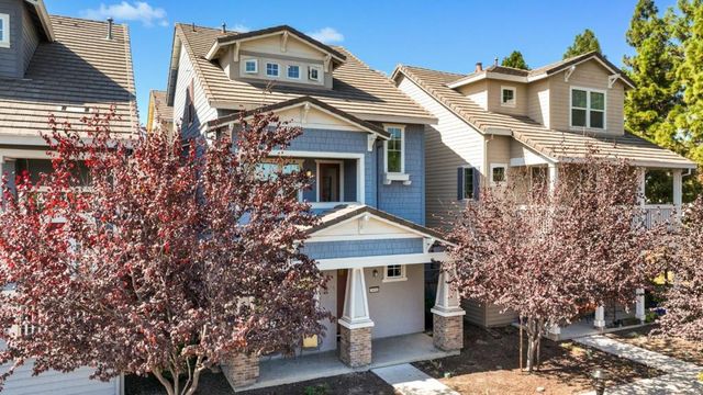 3818 Pyramid Way, Mountain View, CA 94043