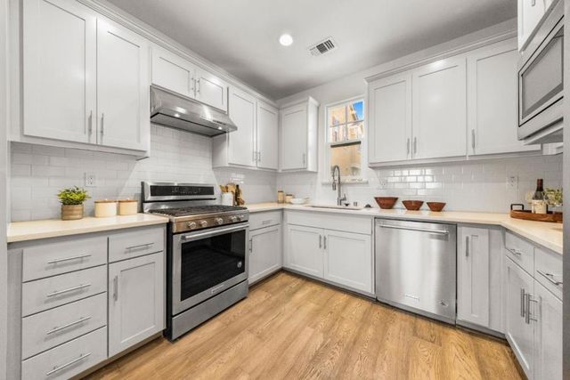 3818 Pyramid Way, Mountain View, CA 94043
