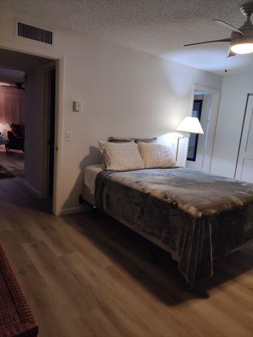 369 Burgundy H 369, Delray Beach, FL 33484