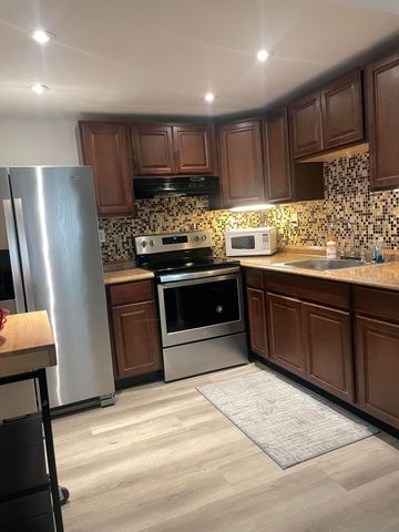 369 Burgundy H 369, Delray Beach, FL 33484