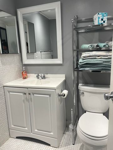 369 Burgundy H 369, Delray Beach, FL 33484