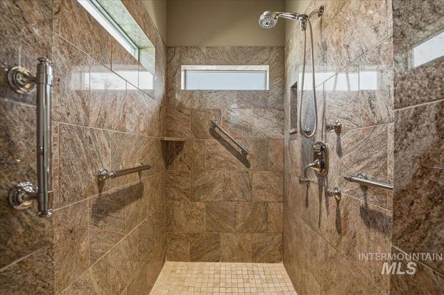 1387 N Colline Bello Way, Eagle, ID 83616