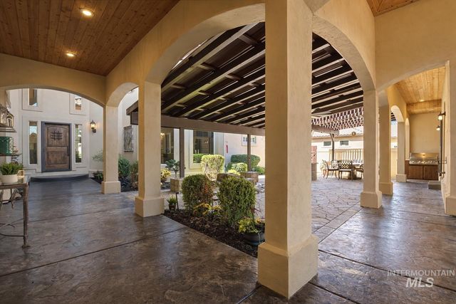 1387 N Colline Bello Way, Eagle, ID 83616