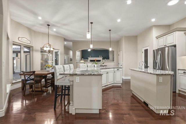 1387 N Colline Bello Way, Eagle, ID 83616