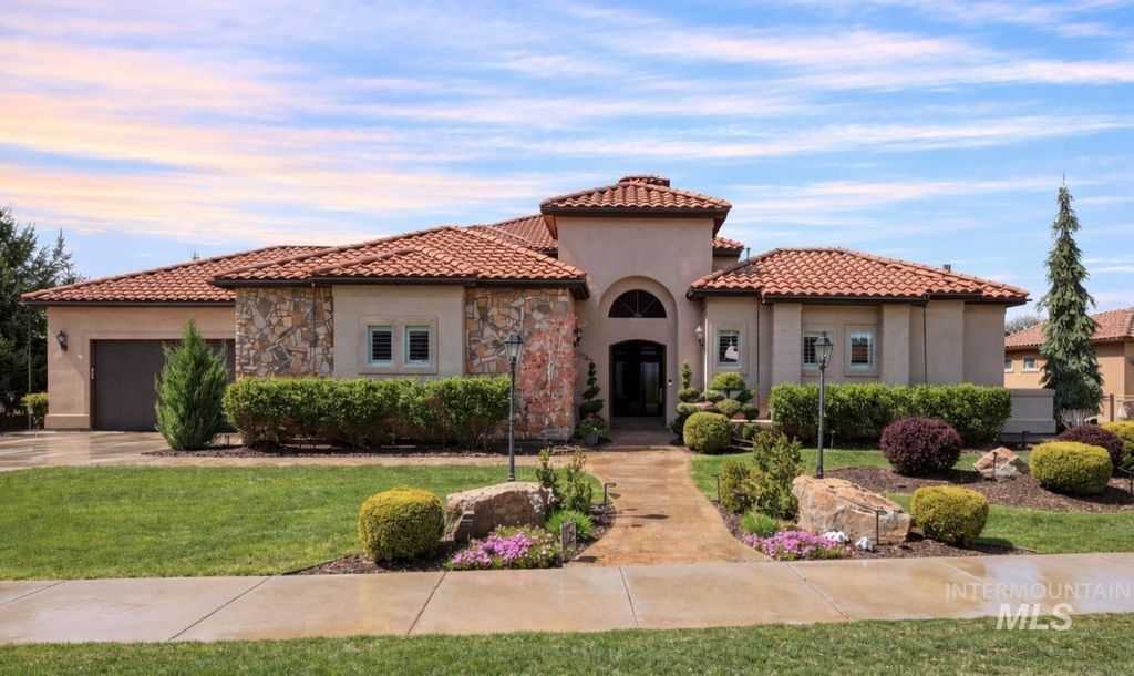 1387 N Colline Bello Way, Eagle, ID 83616