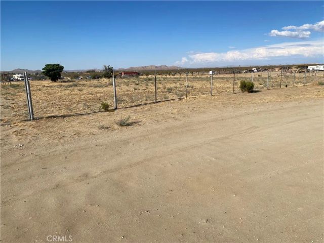12 116th East, Pearblossom, CA 93553