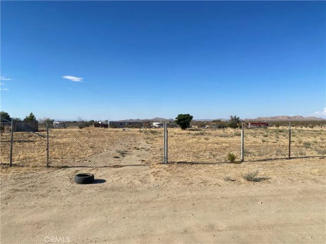 12 116th East, Pearblossom, CA 93553