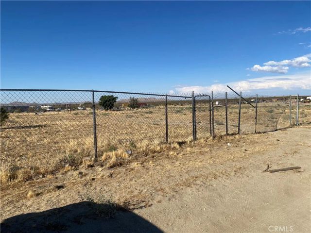 12 116th East, Pearblossom, CA 93553