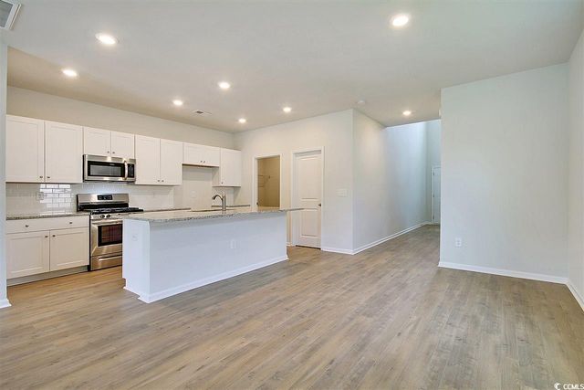 527 Havasu St., Little River, SC 29566