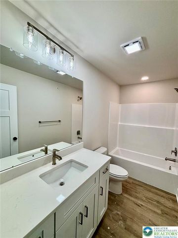 1411 Greenview Drive 20, Bethlehem City, PA 18018