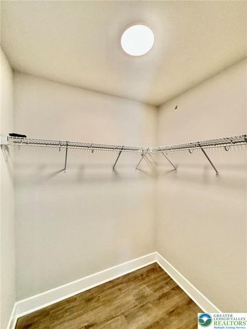 1411 Greenview Drive 20, Bethlehem City, PA 18018