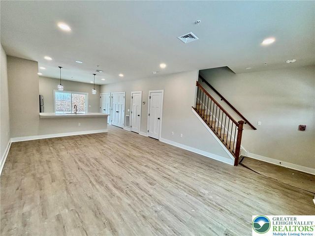 1411 Greenview Drive 20, Bethlehem City, PA 18018