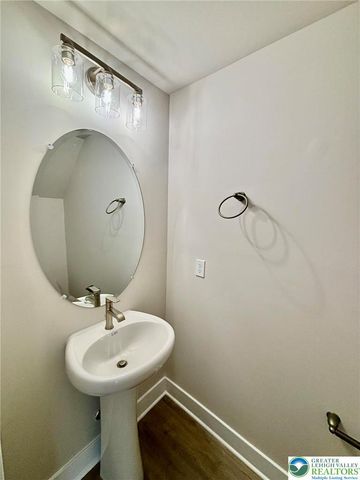 1411 Greenview Drive 20, Bethlehem City, PA 18018