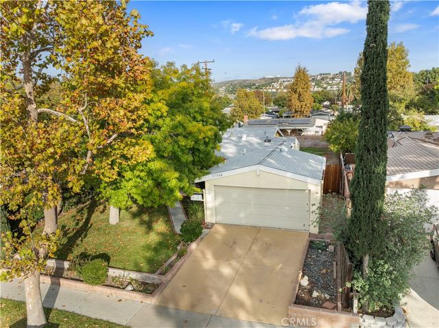 27508 Esterbrook, Canyon Country, CA 91351