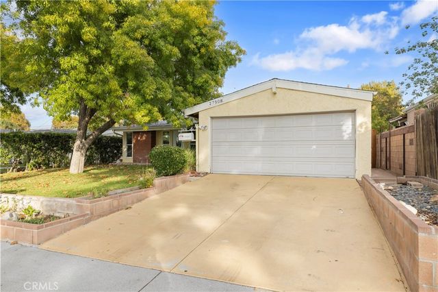 27508 Esterbrook, Canyon Country, CA 91351
