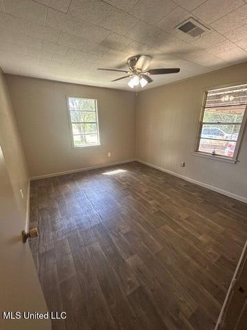 1431 N Dr M L King North Street, Natchez, MS 39120