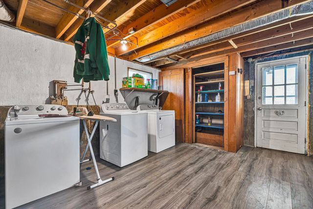 1075 Breezy Hill RD, Vinton, VA 24179