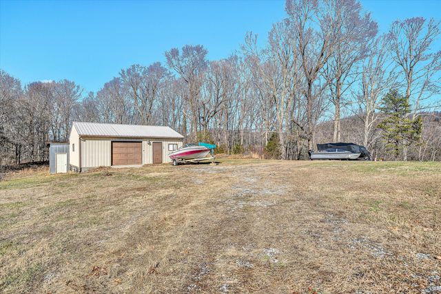 1075 Breezy Hill RD, Vinton, VA 24179