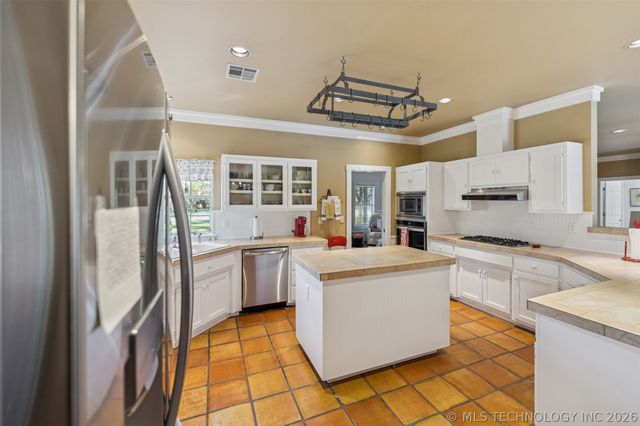 7408 N 202nd East Avenue, Owasso, OK 74055