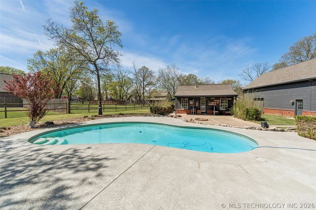 7408 N 202nd East Avenue, Owasso, OK 74055