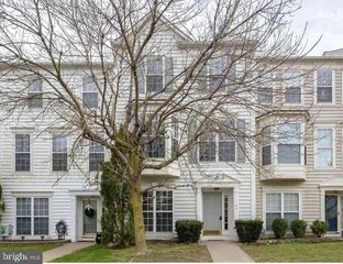 42 SNOWBERRY LN, Delran, NJ 08075