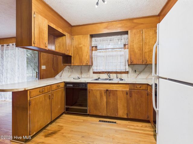 550 N Leak Street, Southern Pines, NC 28387